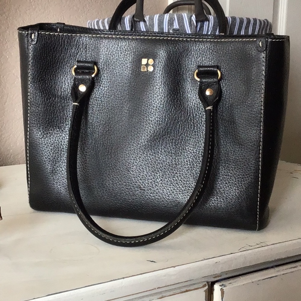 Authentic Kate Spade Bag. Used but like new.